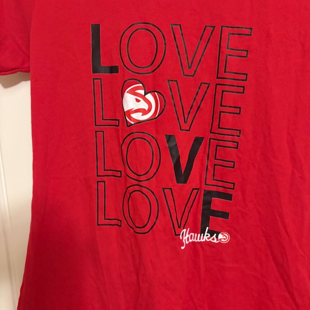 Atlanta Hawks T Shirt Women's Large Red Carl Banks 4 Her Short Sleeve Cotton NBA - Picture 2 of 3
